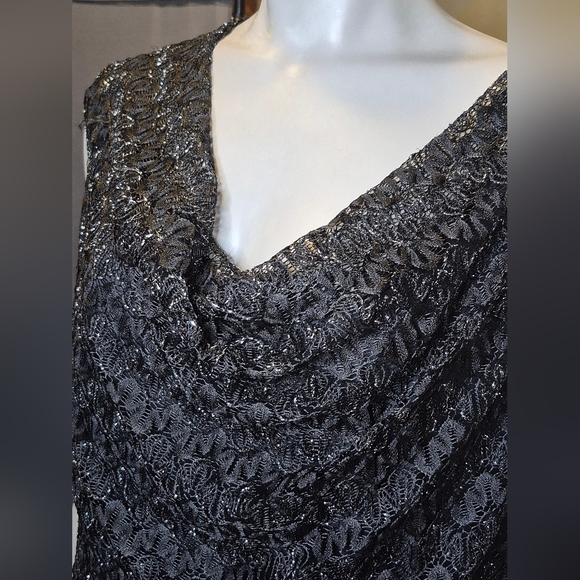 Connected Woman Cute Black Dress  glitters - Picture 13 of 16